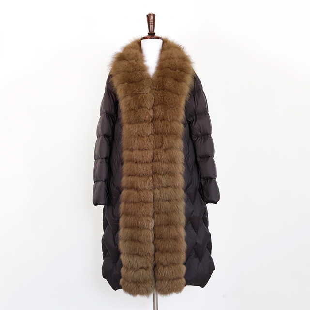 2021高档冬装女装时尚服装长发领口设计休闲和保暖服装